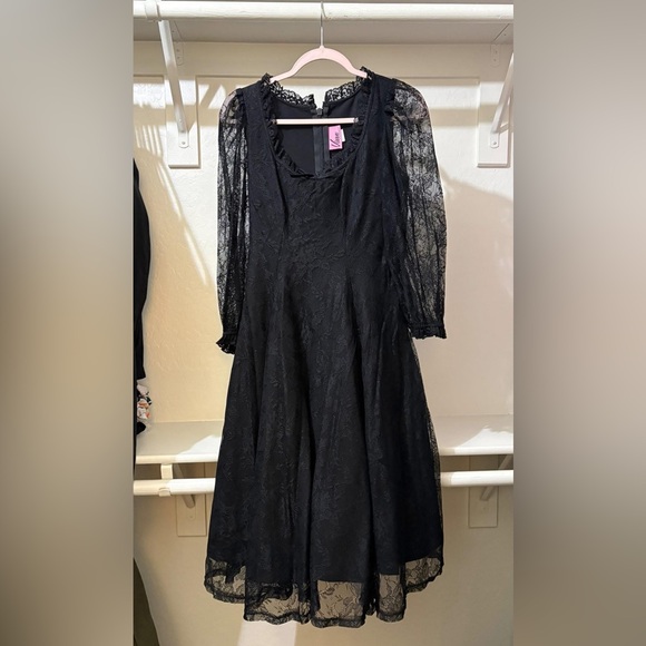 Vixen Decadence Swing Dress in Black - Picture 2 of 4